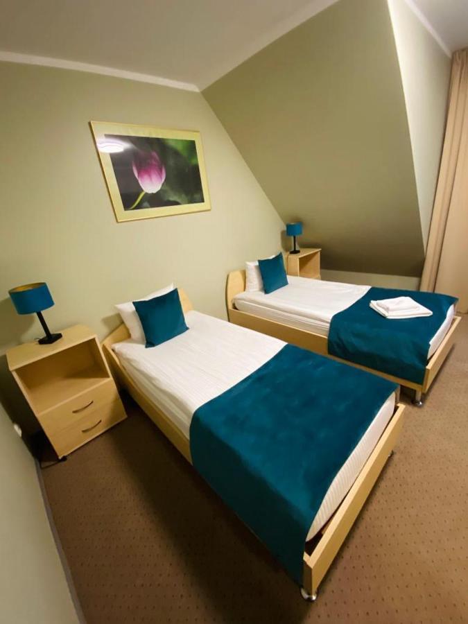 Lotos Hotel *